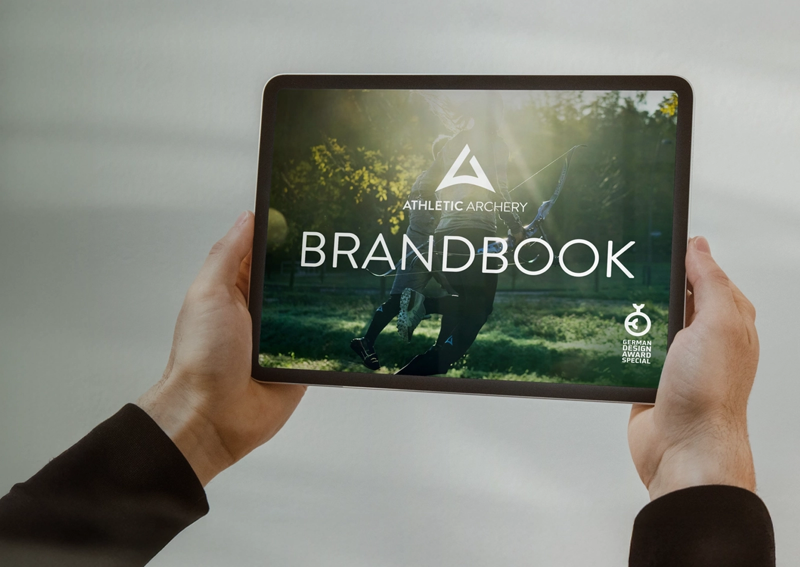 View of a digital brand book, developed for the client for the application and consistent use of its corporate Branding.